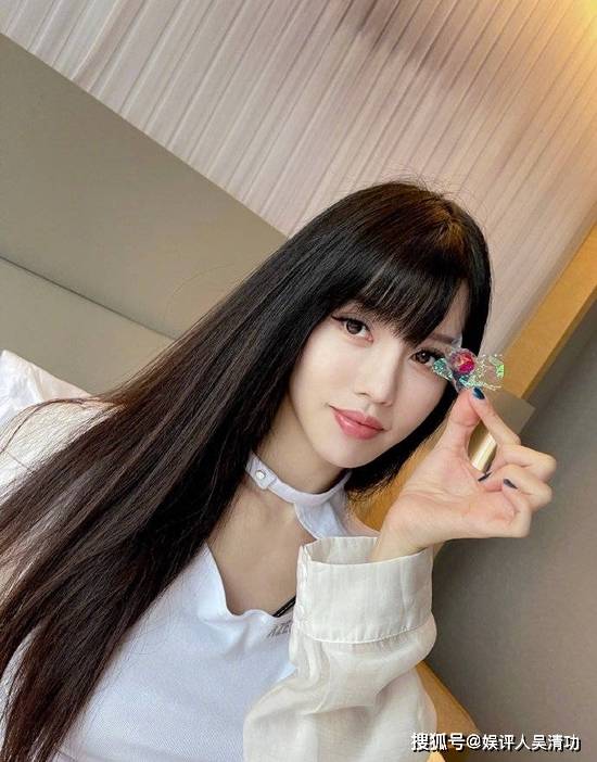 2022-05-07 13:12编辑:阅读(298)评论(212)by2孙瑜"咬"李靓蕾 想和