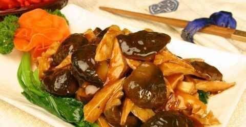 蘑菇怎么炒才能特别好吃 51f6ef873213440bbc426ebf57d8fe6d.jpeg