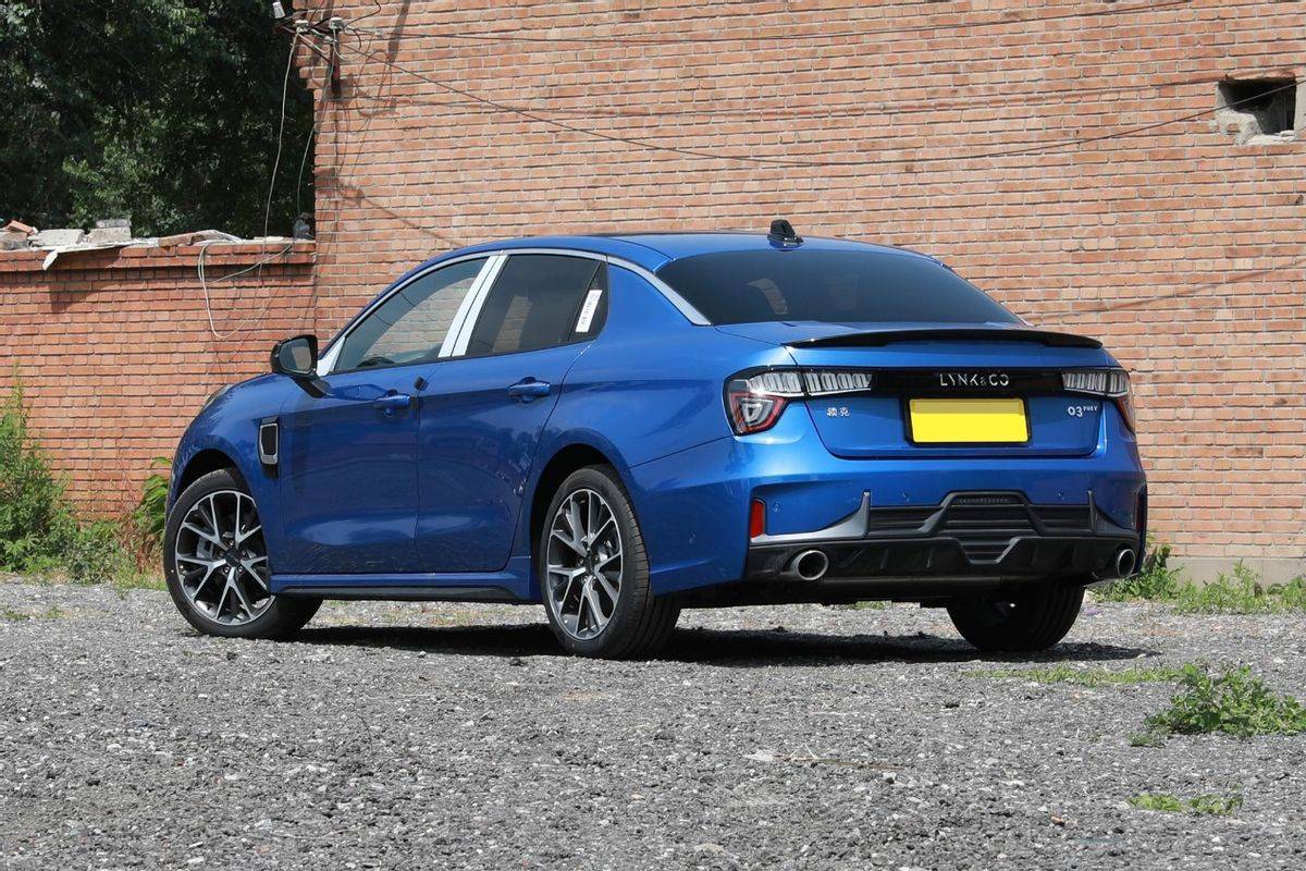 实拍领克03phev15t混动还是绿牌操控家用都能兼顾