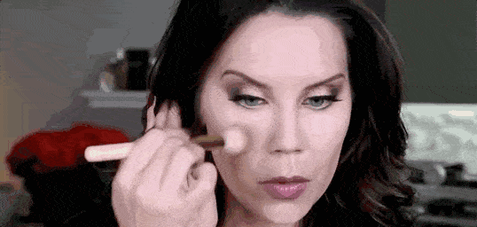 毛孔“无粉底妆容”又火了，金晨、赵露思都在画，真美人的氛围感楚楚动人