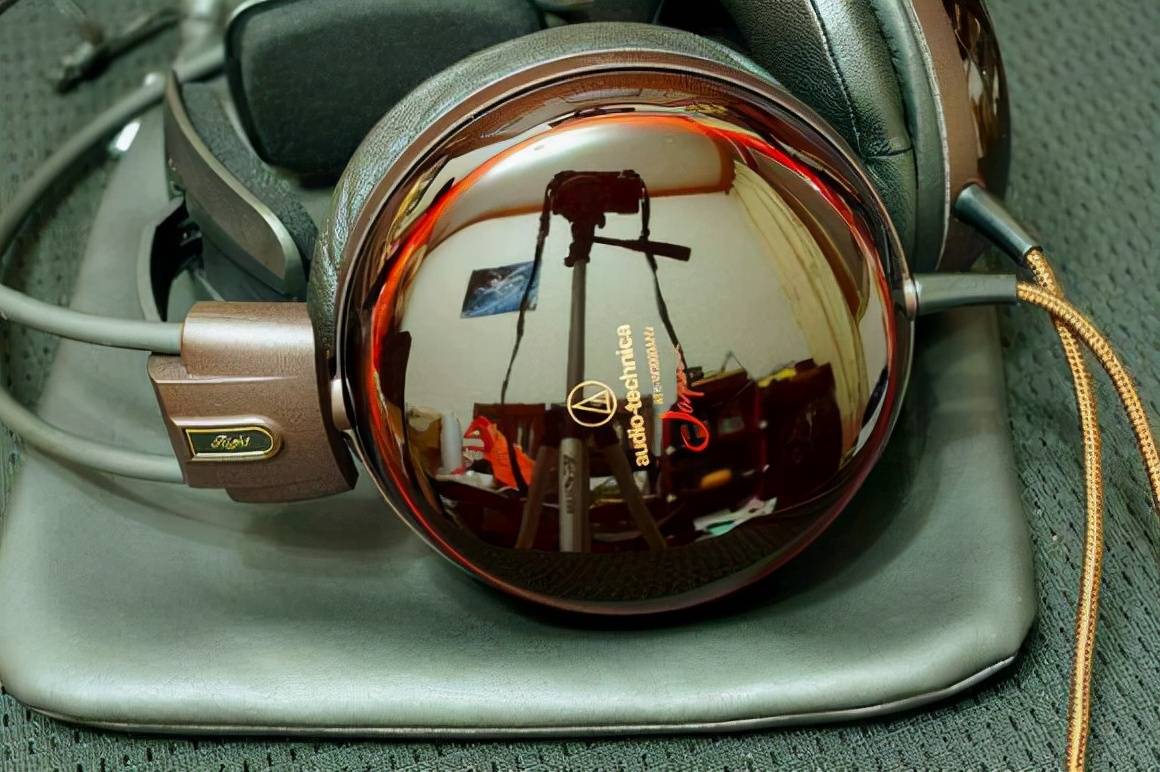 我喜欢日系耳机，但没法爱上铁三角的耳机