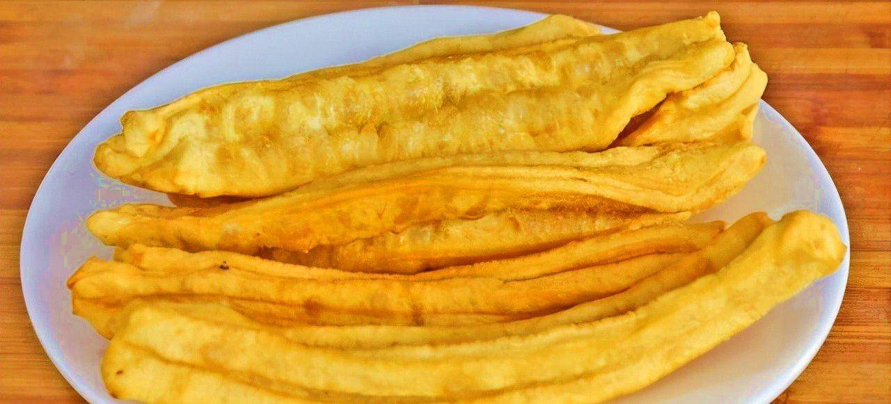 油条配什么吃最舒服 55d05416f01a48628e8dafa8a16a0b94.jpeg