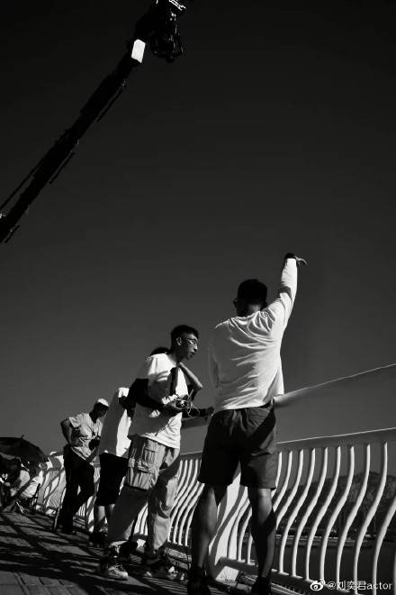 刘奕君|#刘奕君镜头下的赵今麦#技术真不错,拍出来的人物具有故事感