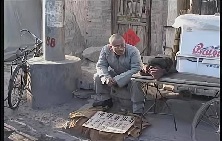 现实|信仰是如何一步步丢的,宁浩用4万拍了一部有寓意的电影《香火》