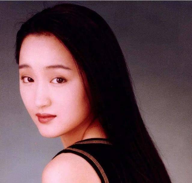 三十四岁的女人素颜照 26fc32e02ceb419bbd94b08243f7d74f.jpeg