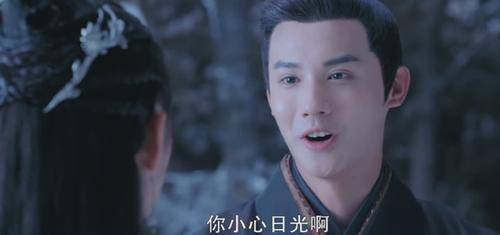 角色|《镜双城》首播热度飙到榜首,李易峰一出手,又是一部“黑马剧”