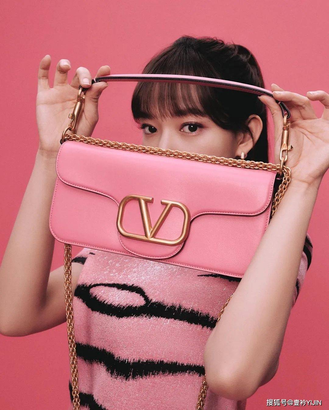 �ݳ�Ʒ����֮��Ļ����޶�PK,˭Ӯ��?