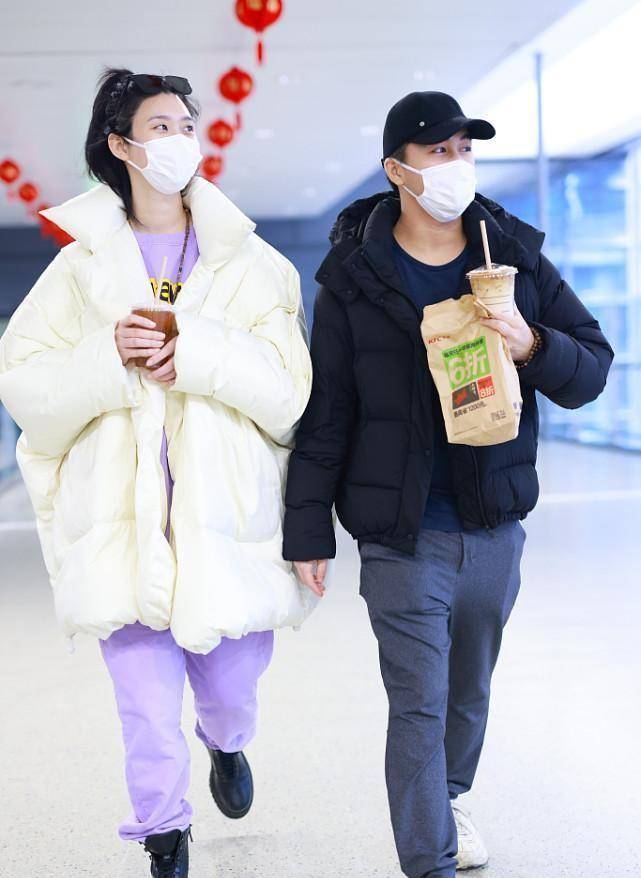 颜色 奚梦瑶真的好美啊，日常的穿搭很普通不像阔太，却依旧很美