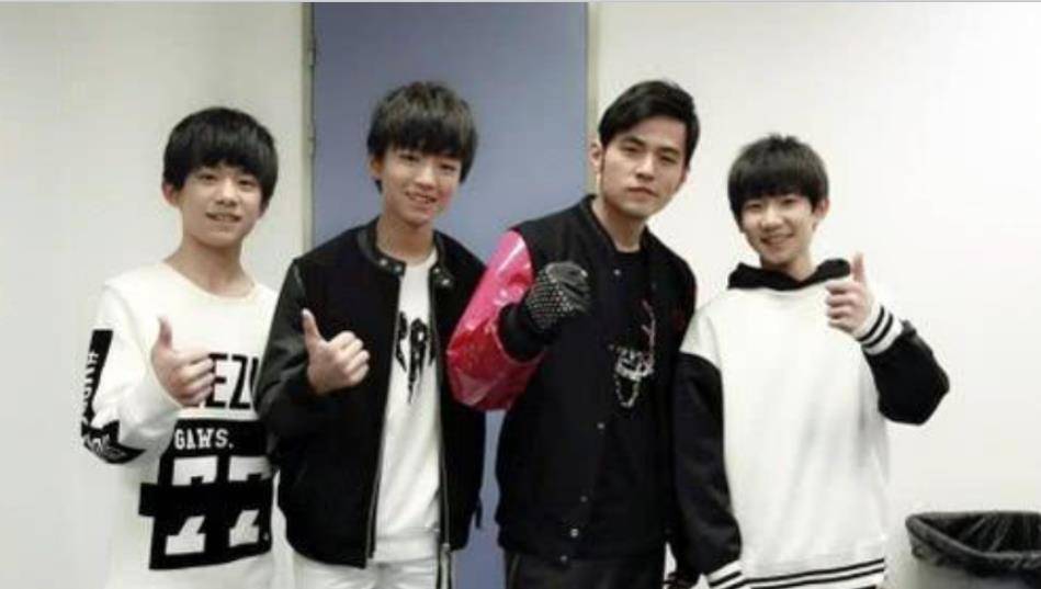 王俊凯的生日蛋糕图片 fdc2bf8d978e49309d8800d0e7fd5fc3.jpeg