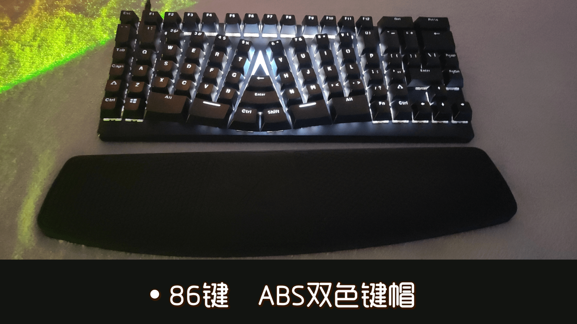 效果|长相布局奇特的X-Bows人体工学机械键盘吸引了我