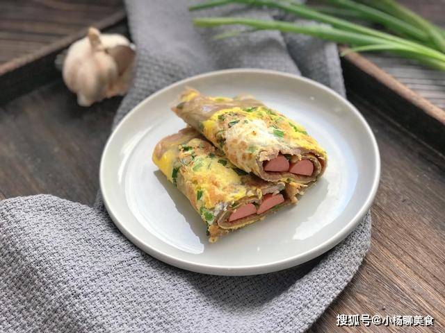 煎饼|冬天给孩子做此早餐饼，不和面拌一拌，又香又软，挑食孩子也爱吃