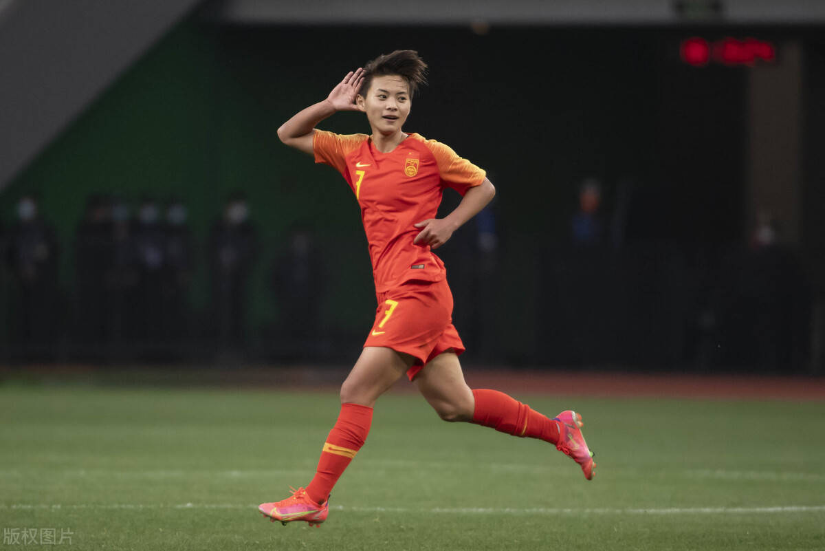 日本队|5比0！中国女足夺冠最大劲敌诞生，博主支招：用姚伟死缠对方一人