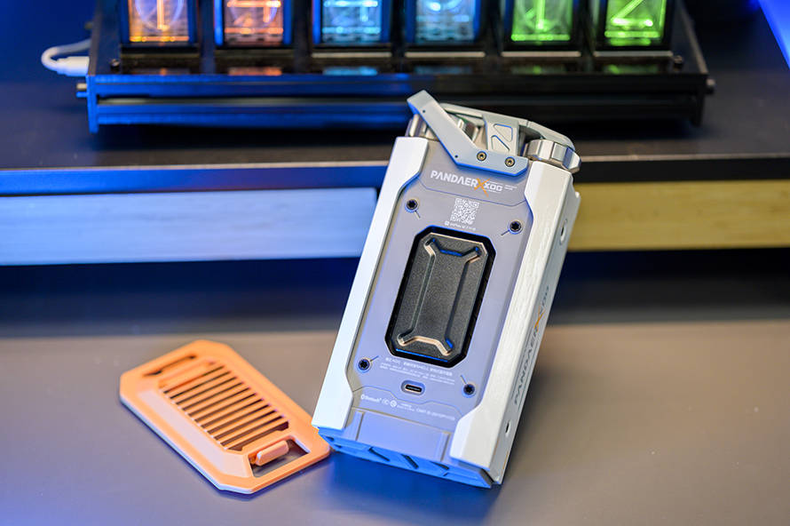 魅族白金独角兽赛博音箱评测：颜值出众 音质优秀