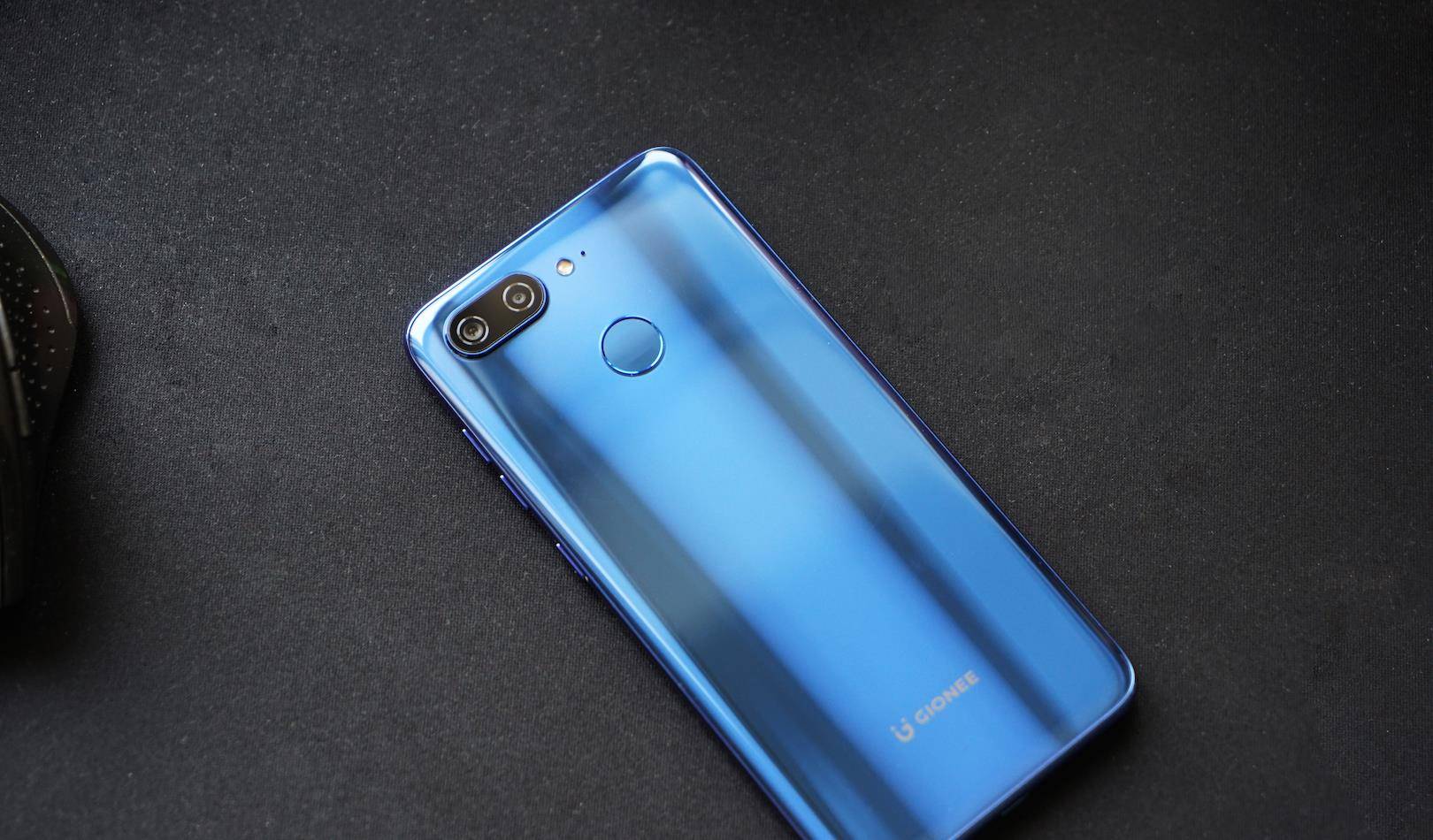 原创最会拍照的全面屏金立s11开箱图赏