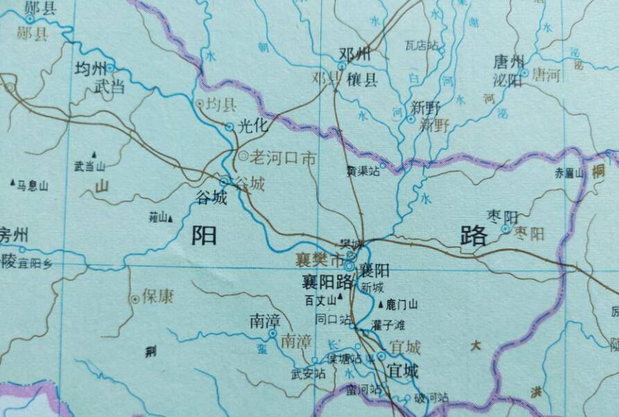 湖北省襄阳市，两个省反复争夺，40个村庄，为何划入河南省？