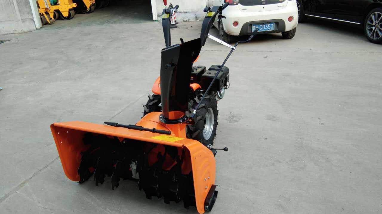 人性化 智能化的小型扫雪设备才是被需要的 除雪 薄冰 增加了 人性化 智能化的小型扫雪设备才是被需要的 除雪 薄冰 增加了