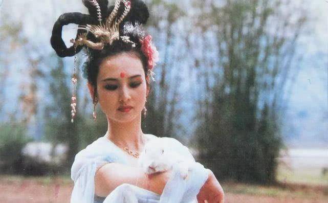 86版《西游记》美女如云，李玲玉不是最美的，最美的是龙王女儿