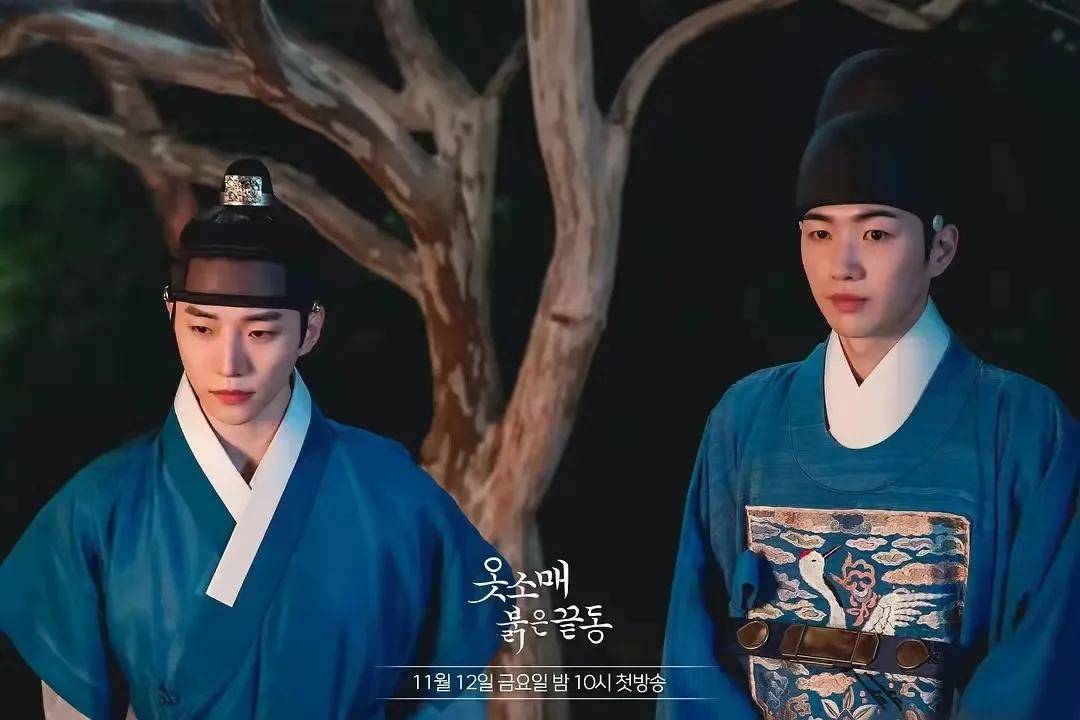 分析|《衣袖红镶边》隐喻分析：所有人的宿命，暗藏在前2集的细节中