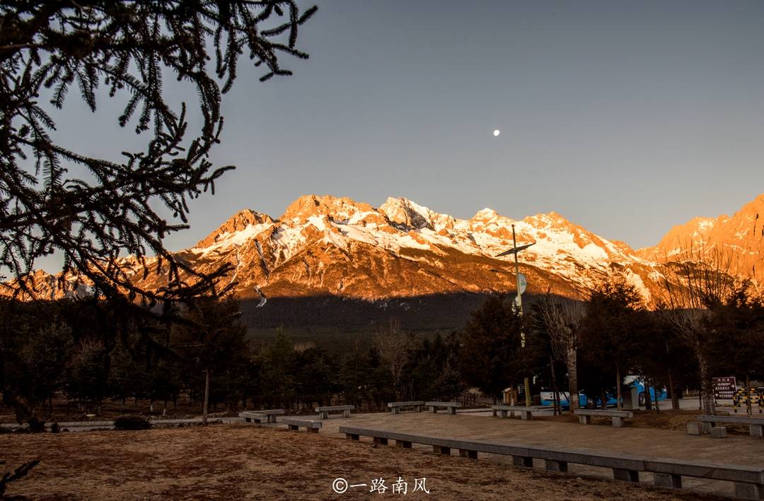 大研古城|丽江4个必去的景点，从绿意盎然到白雪皑皑，两日游最合适