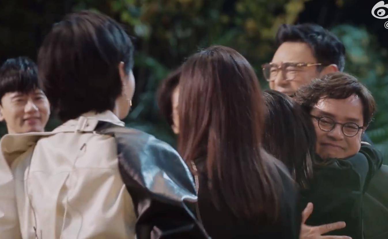 合唱|谭咏麟挥泪告别时光音乐会:真正的“朋友”,讲不出再见!