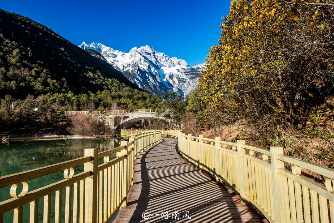 大研古城|丽江4个必去的景点，从绿意盎然到白雪皑皑，两日游最合适