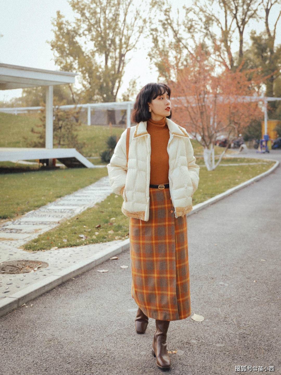 整体 深冬外套买精不买多,一件羽绒服足够!怎么穿都优雅年轻、显气质