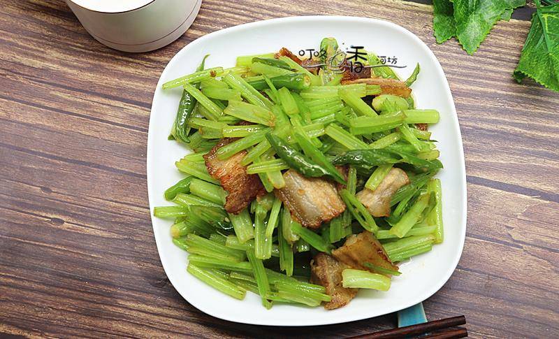 食欲|清明前后多吃這菜，加肉炒一炒，清香爽脆，常吃美白護膚抗衰老