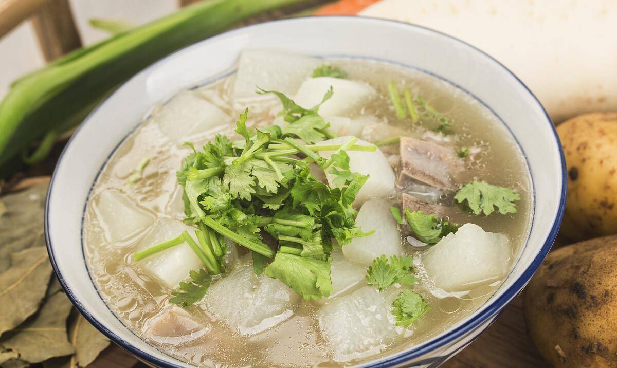 如何炖羊肉家庭做法 7db2903e4dce4e25a4a0aaa80976394a.jpeg
