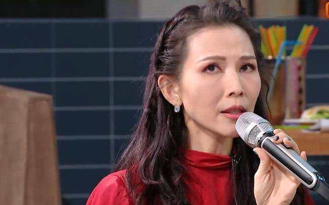 鄧萃雯首次公開婚姻狀況，55歲至今未婚未育！羨慕蔡少芬兒女雙全 娛樂 第6張