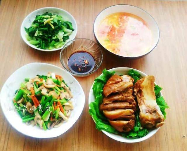 晚餐吃什么家常菜蔬菜 debc08659d024630ba7004dcc1317f69.jpeg