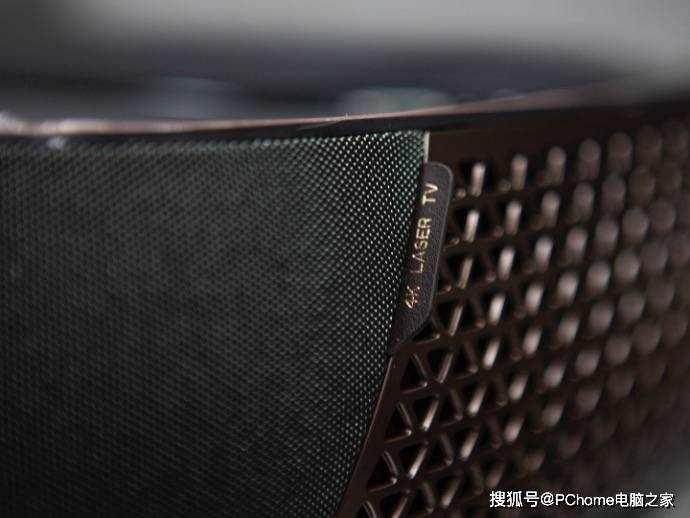 海信全色激光电视100L9F：凭实力Battle传统电视