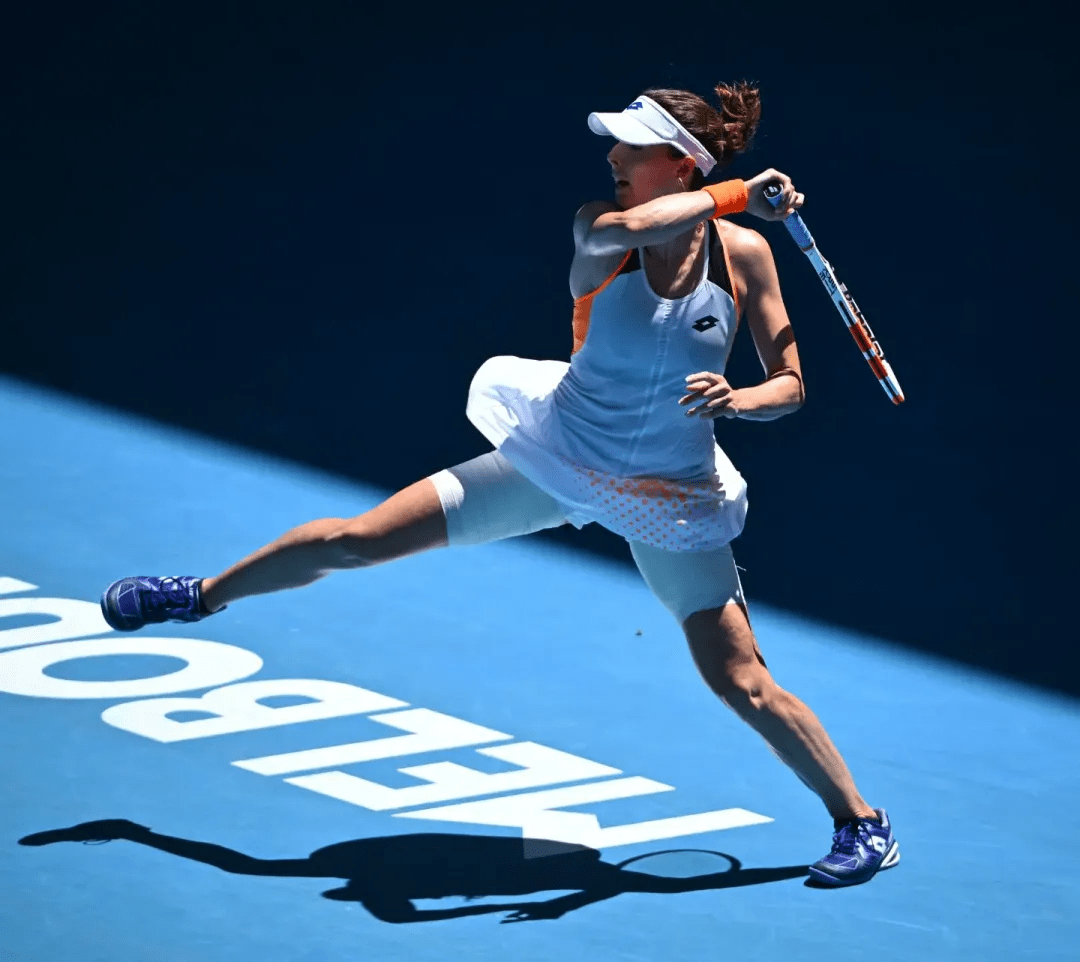 漂亮 今年澳网的美女与她们漂亮的网球裙