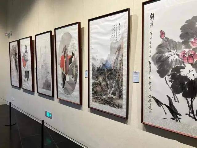 江苏省|江苏省中国画学会源当代美术馆展览交流基地揭牌仪式在南京举行