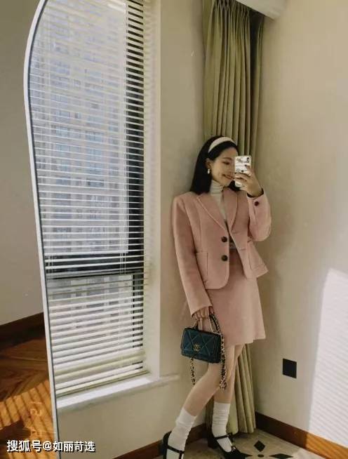 黑色 人间香奈儿新年穿搭？定制版“jennie”？人间值得，安排起来！！