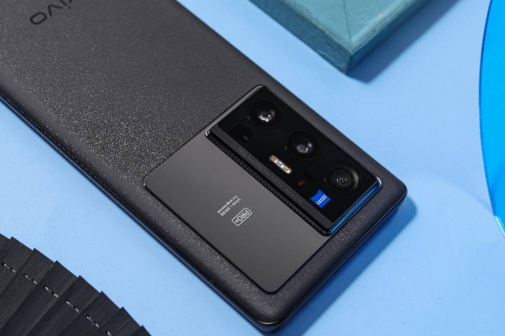 年终奖怎么花？这五款安卓手机值得一看