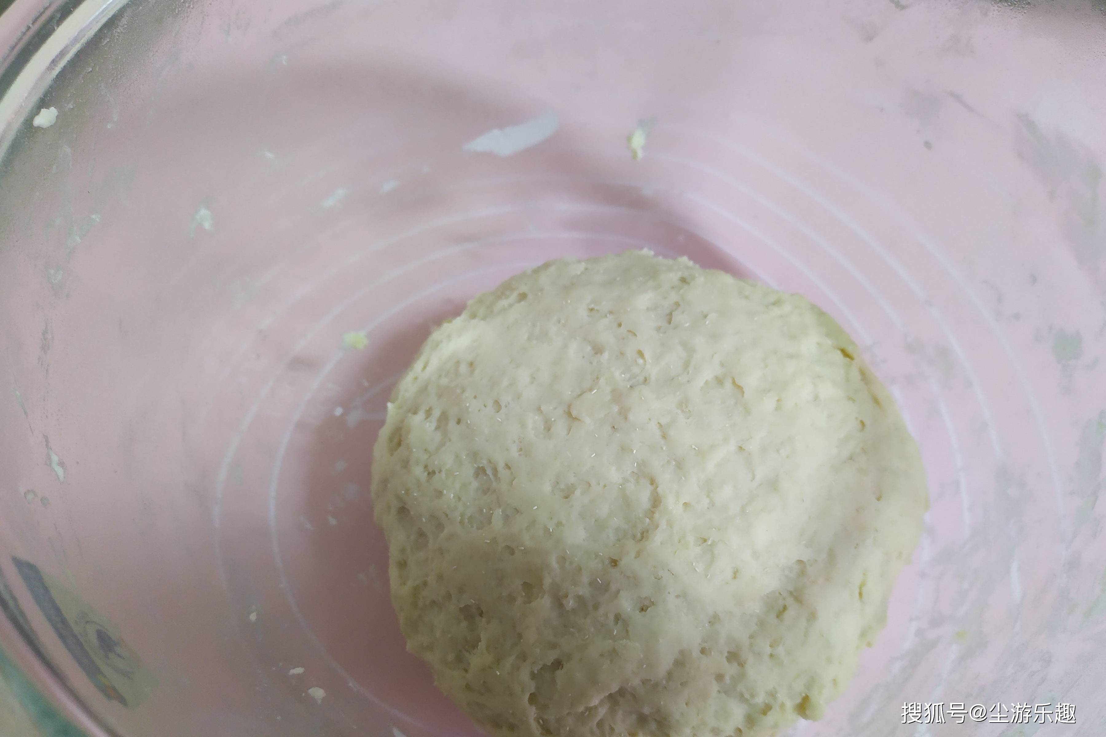 葱花|儿子开学最爱吃的早餐,葱香浓郁、外酥里嫩,比馒头香比包子简单