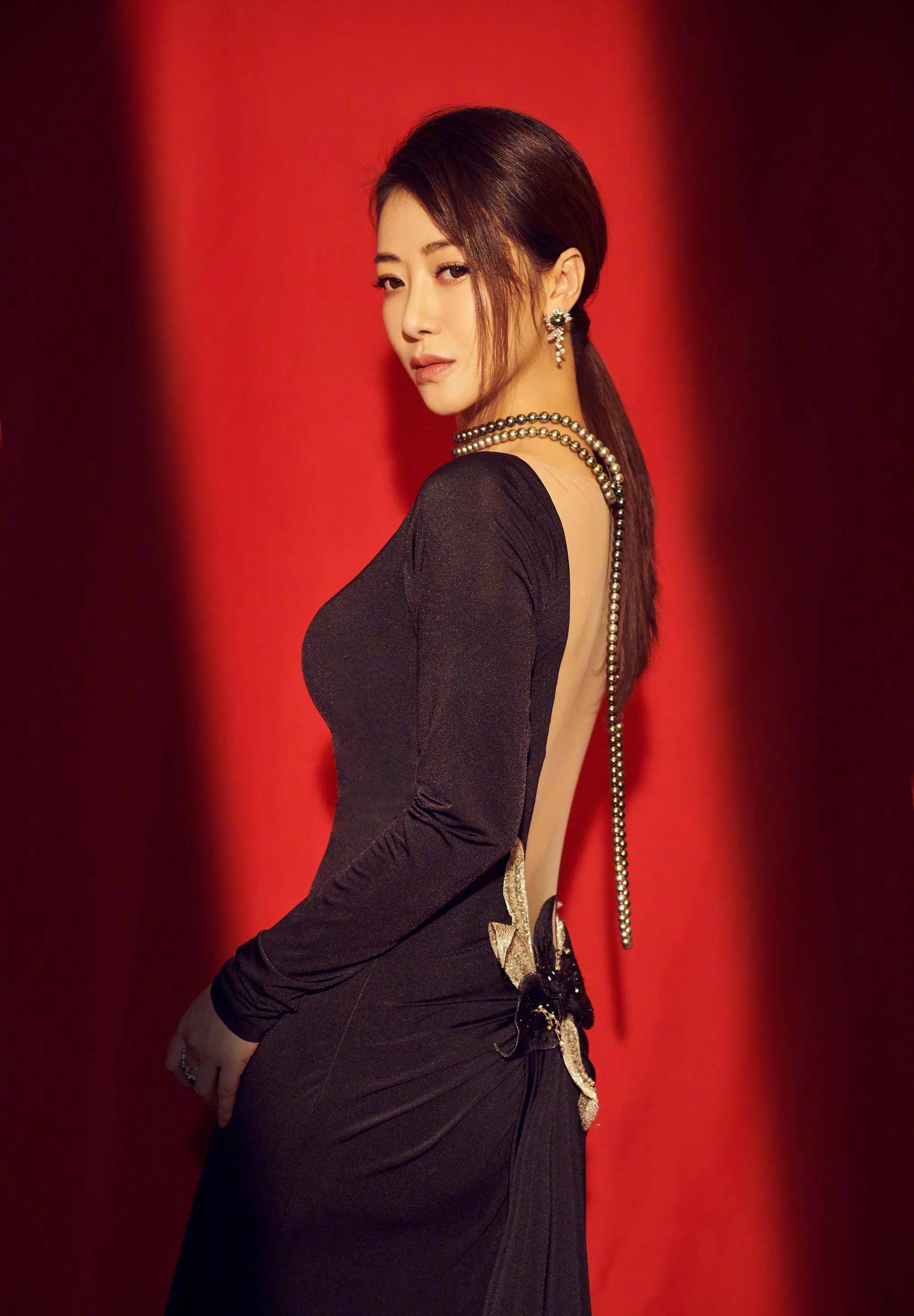 身材陈紫函高清美图，身材真棒