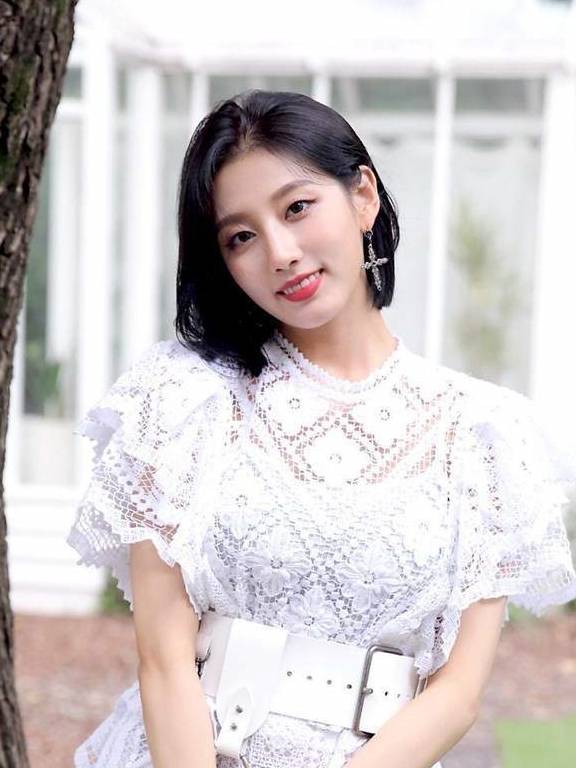 单眼皮单眼皮女生眼妆可以有多好看?看看这些韩国美女的妆容就清楚了