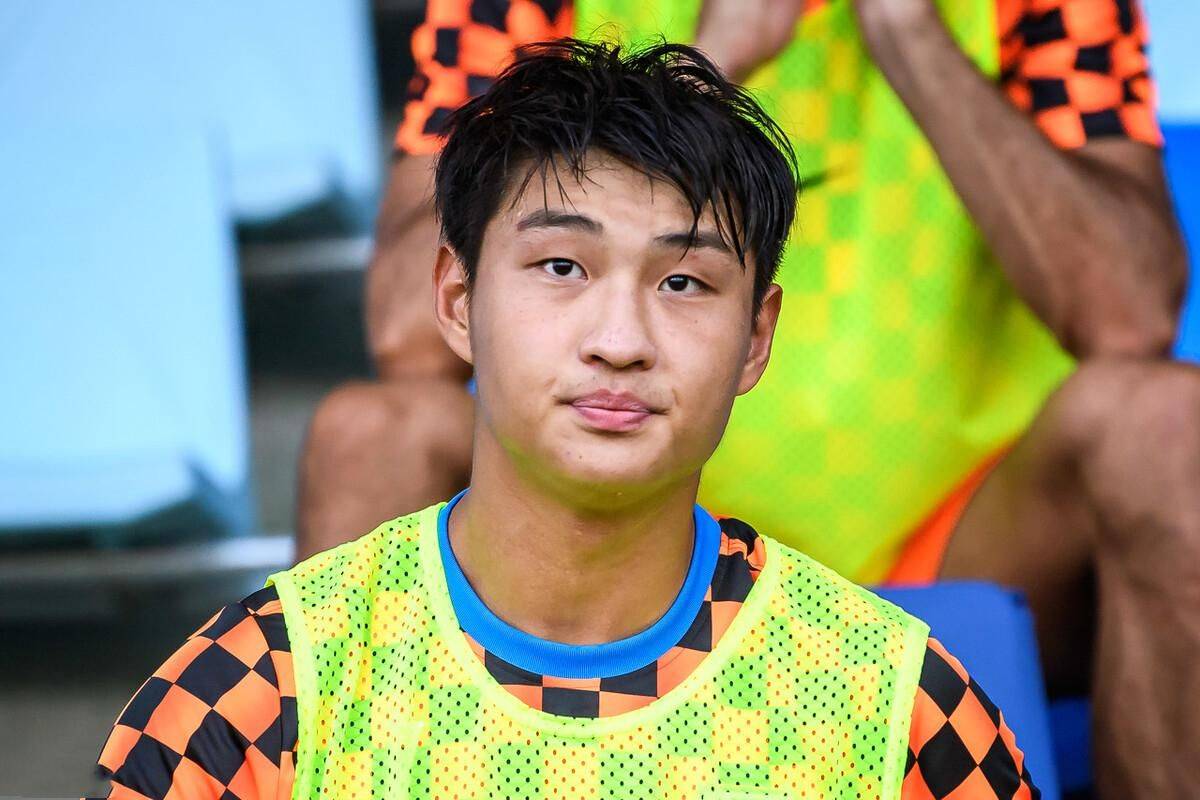 原创中超4消息国安续约于洋戴琳谈未续约落泪郭田雨仅留洋半年