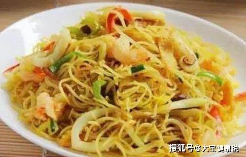 米粉是怎么做成一块块的 691e50bfb3324cd791907de5b89c1c3c.jpeg