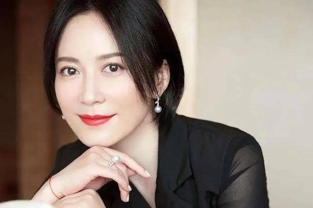 冻龄奶奶走红,48岁被误认为是少女,奶奶:我孙女都可以上学了_女神