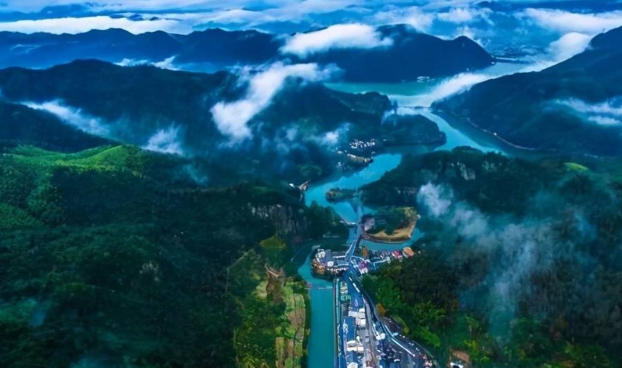 浙江有座城，因一幅画一条河出名，入选2021年全球最佳旅行目的地
