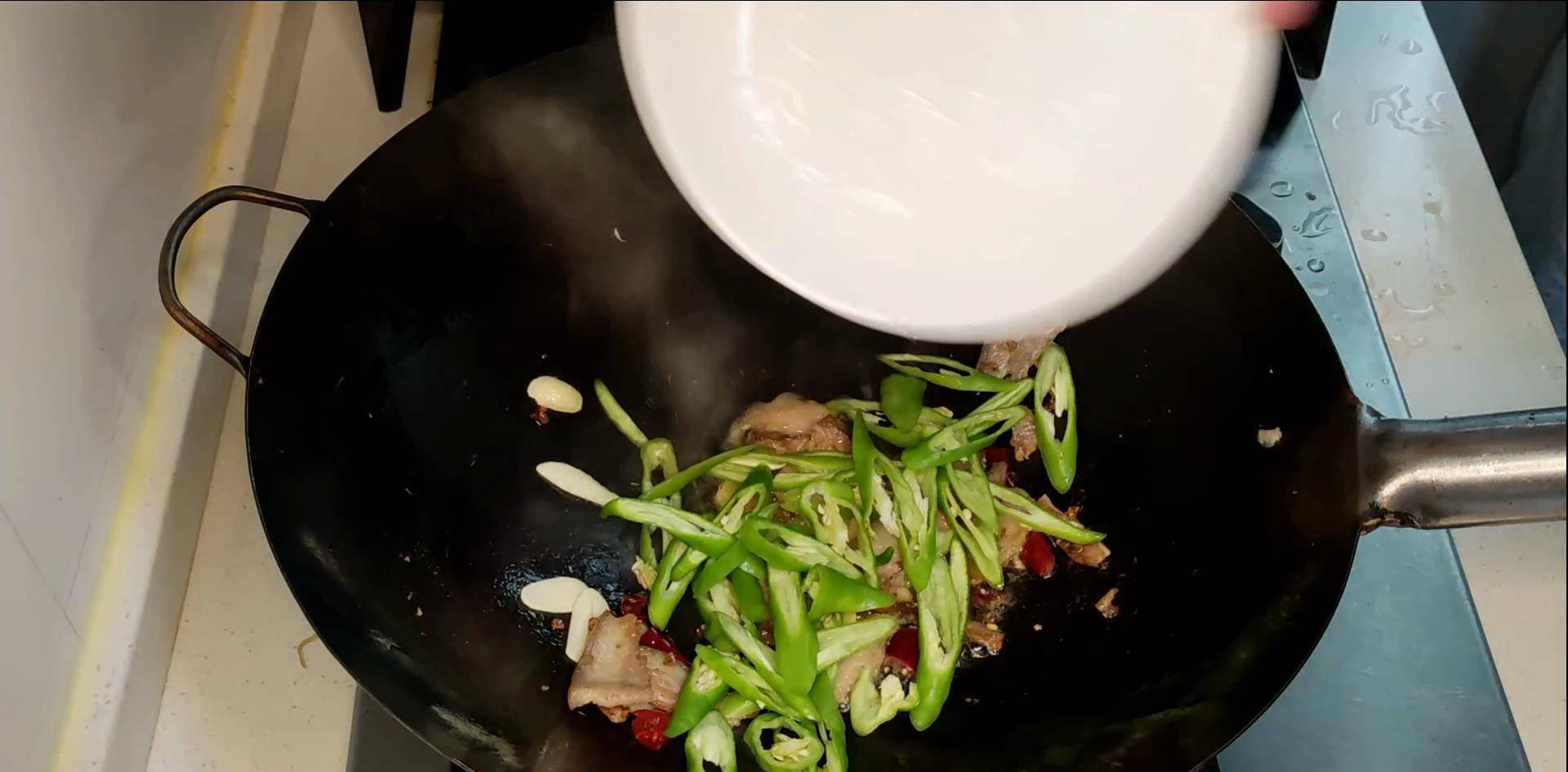 姜片|強身健體 茶樹菇炒肉，不加味精自來鮮 抗氧化 增強體質(zhì)防感冒