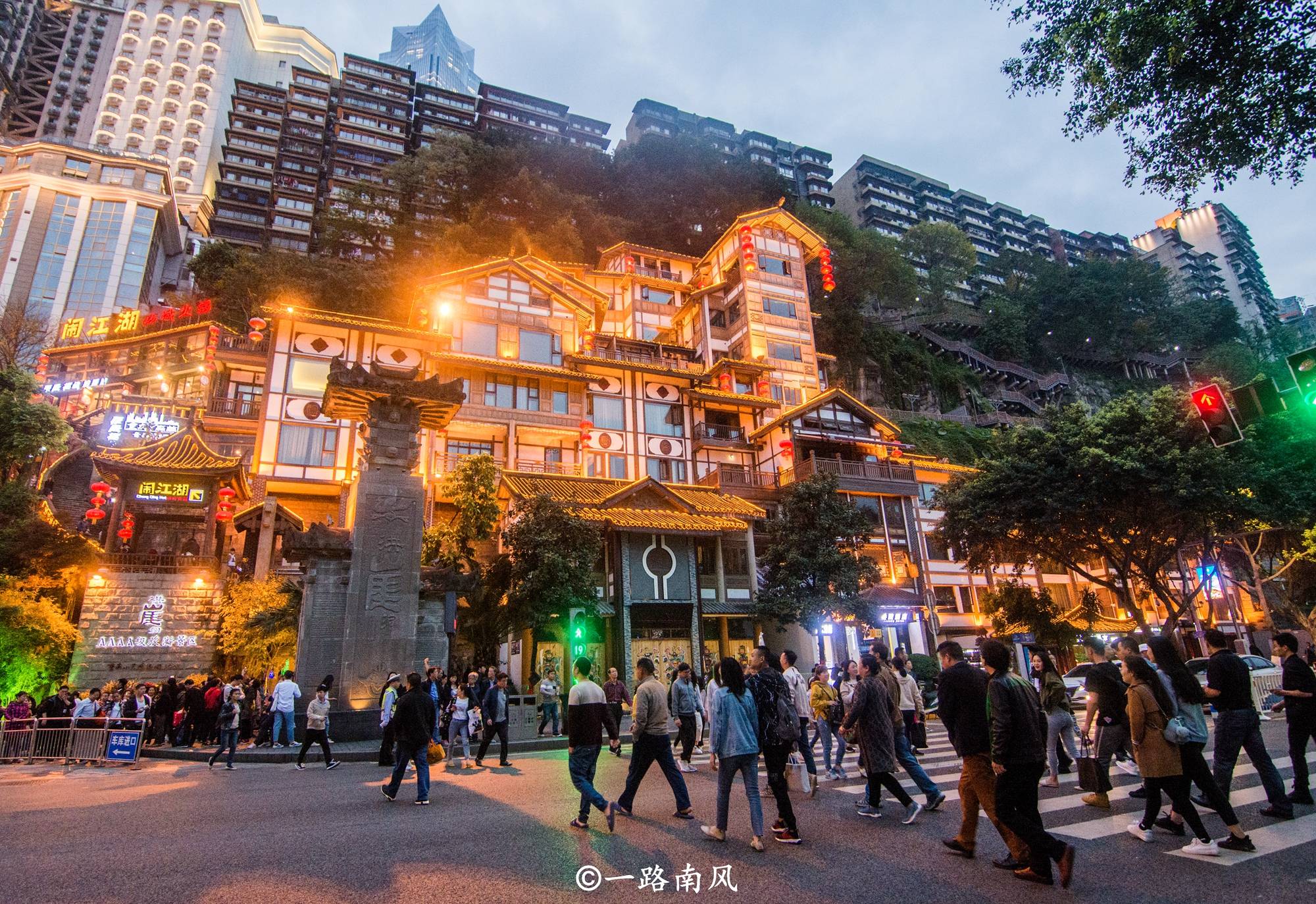 景点|一到春节假期，重庆这些景点就人山人海，旅游热度高涨