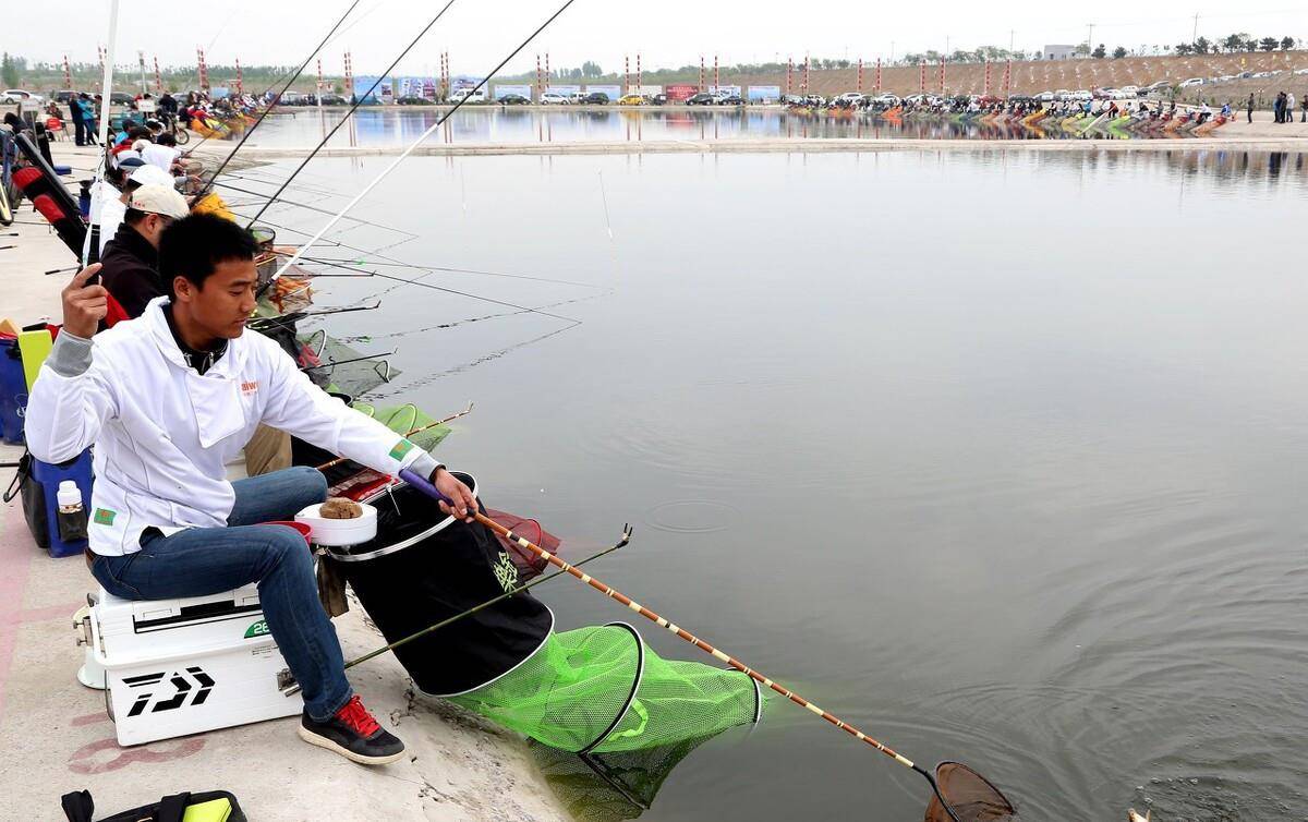 什么是黑坑什么是野钓 f52f859ea06144e399bd90ade45798a4.jpeg