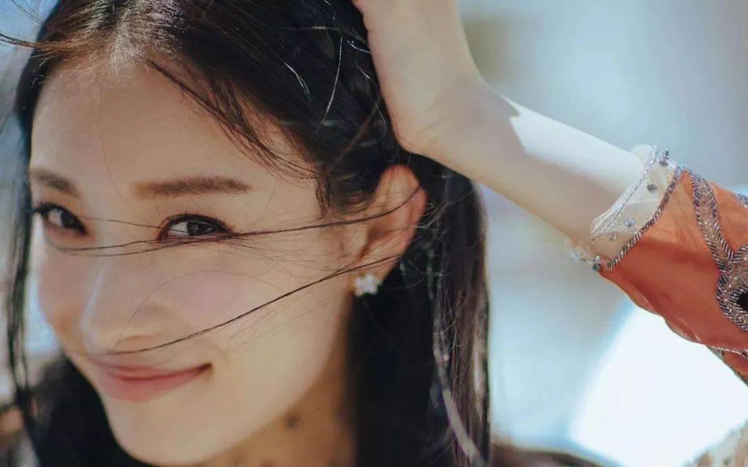 美貌5位美商极高的女星,有的换头精雕细琢,有的仅靠化妆弥补缺陷