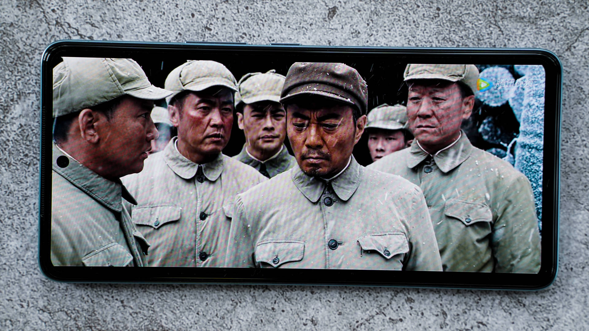 新机换新机还在纠结？要颜值还要性能，选iQOO Neo5S准没错！