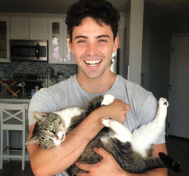 Corazon|他真的很帅,长在了我的审美上