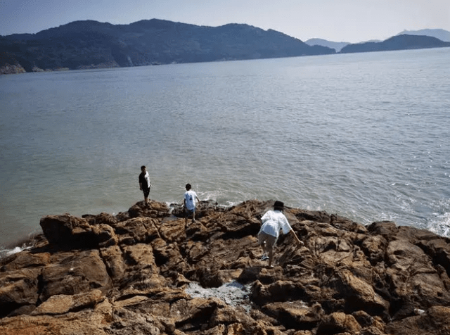 浙江有一海上仙山，虽然名字比较难认，藏有海天一色的绝美海景！