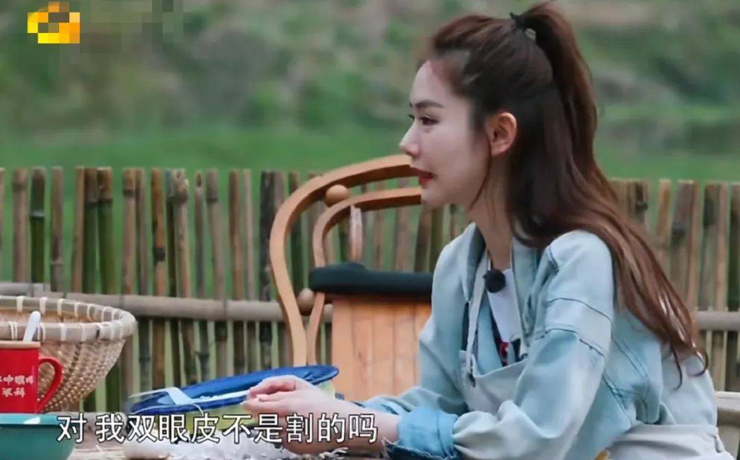 单眼皮明星割双眼皮对比，成龙刘恺威都逆袭，景甜秒变悲伤蛙